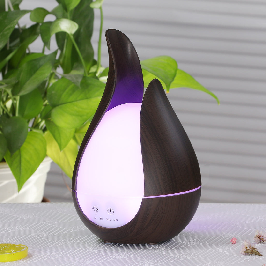 Essential Oil Machine: > Essential Oil Aromatherapy Diffuser & Humidifier — 200ml, LED night light, 5"x8.2", black/white/yellow, AU/EU/UK/US plug — Azurra Shop