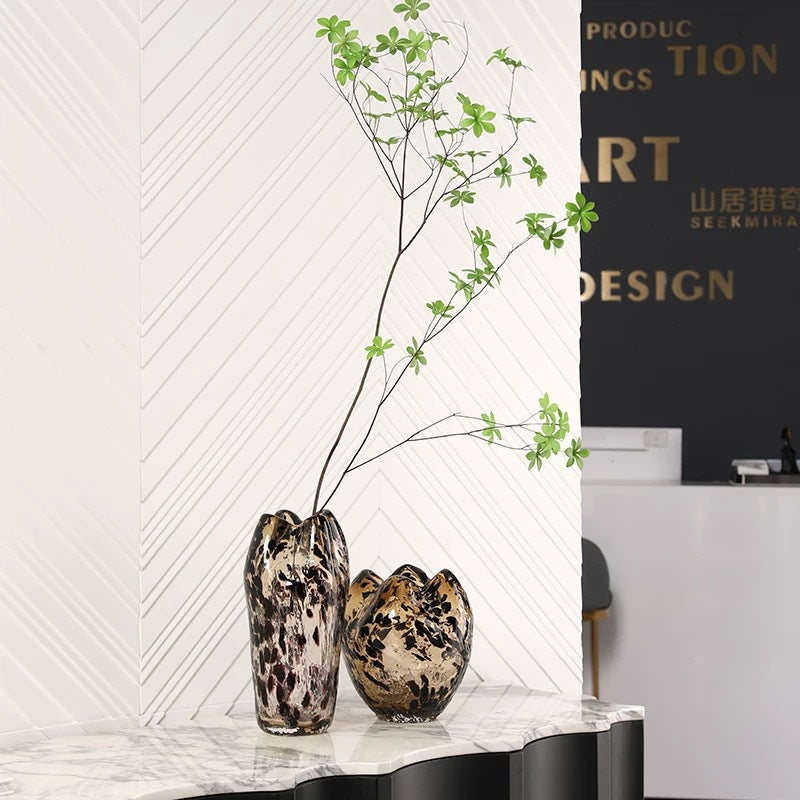 Modern Blown Glass Vase — Light Luxury Geometric