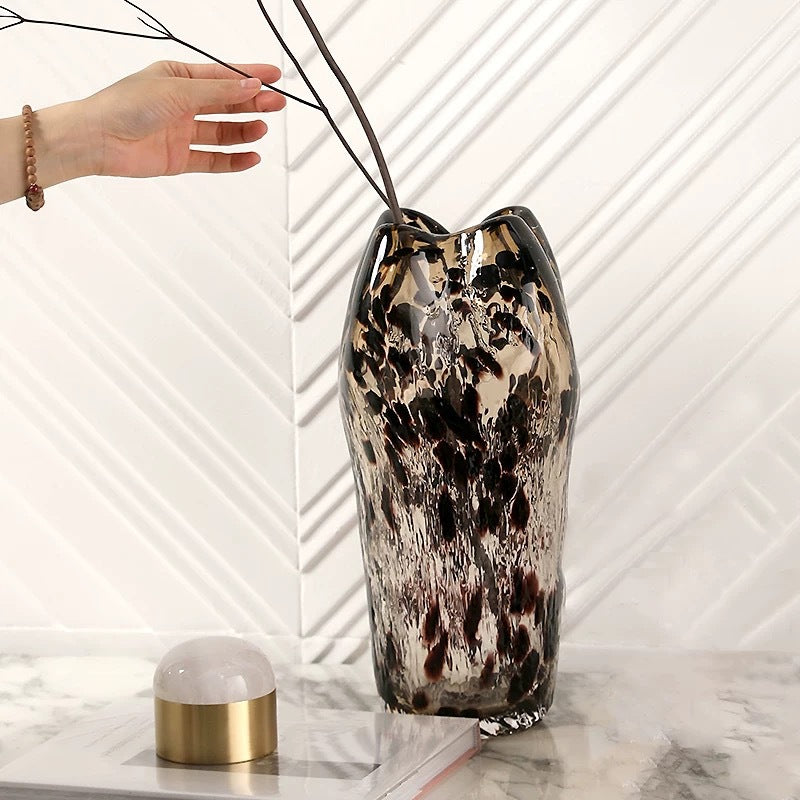 Modern Blown Glass Vase — Light Luxury Geometric