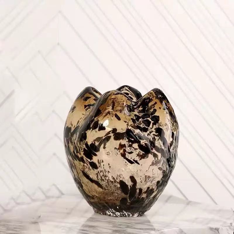Modern Blown Glass Vase — Light Luxury Geometric